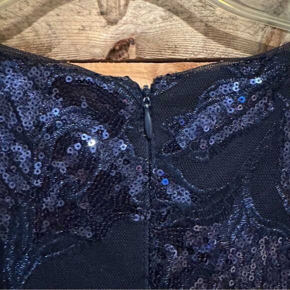 R&M Richards Mesh Sequin Embellished Short Sleeve Maxi Evening Dress Navy Size 6 - Picture 11 of 13